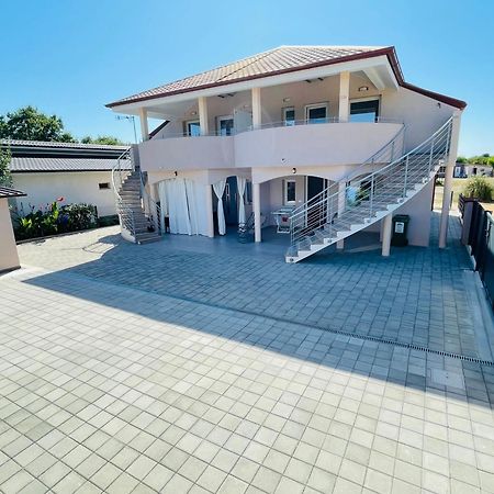 New Apartments Miya - Peroj Beach Esterno foto