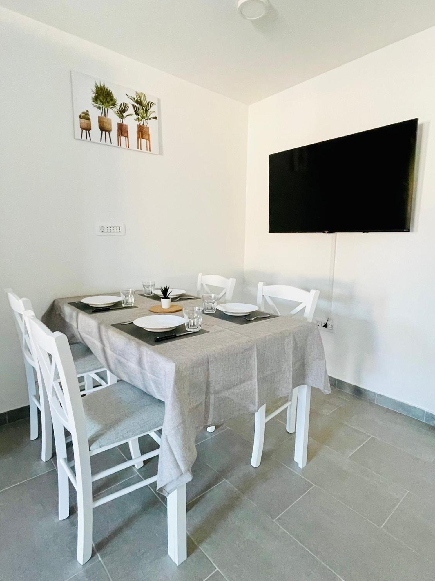 New Apartments Miya - Peroj Beach Esterno foto